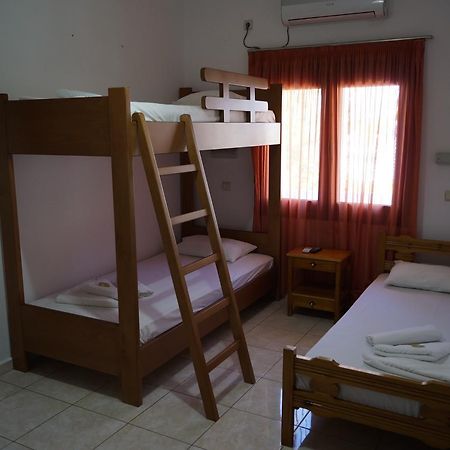 Paralia Guest House Agia Roumeli Esterno foto