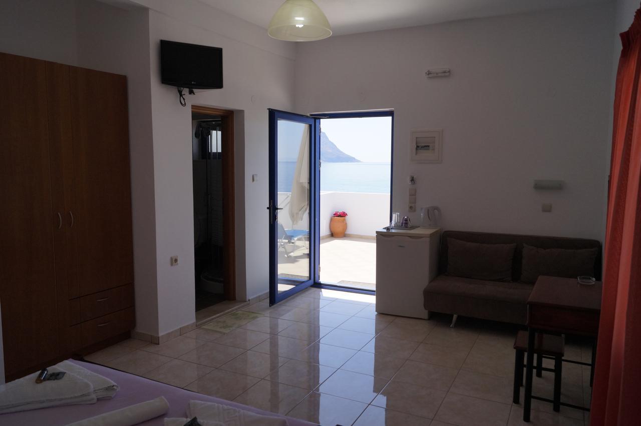 Paralia Guest House Agia Roumeli Esterno foto